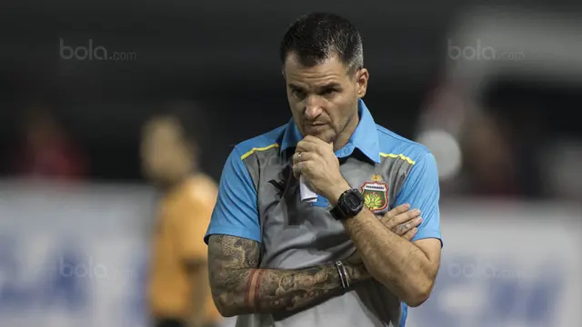 Simon McMenemy