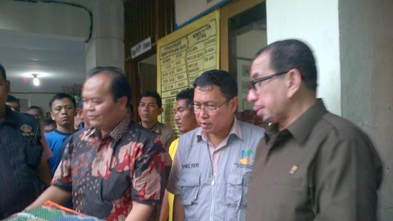 Mensos Salim Segaf kunjungi pengungsian Bukit Duri