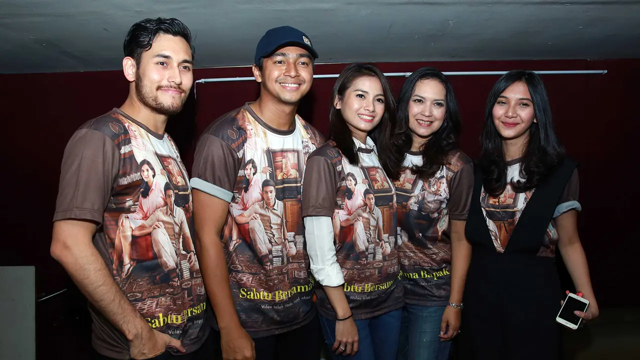 [Bintang] Premiere film Sabtu Bersama Bapak