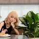 Dampak stres tidak hanya dirasakan secara emosional, tetapi juga memengaruhi kondisi fisik, salah satunya adalah menurunnya nafsu makan. (foto/dok: freepik)