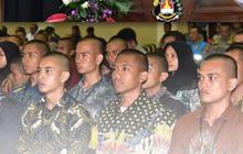 Momen Brigjen Adi Vivid Tenangkan Catar Akpol yang Belum Lolos, Usap Air Matanya Bak Anak Sendiri