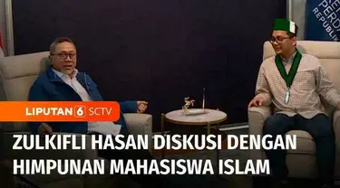 Menteri Perdagangan, Zulkifli Hasan berdiskusi dengan Pengurus Besar Himpunan Mahasiswa Islam di kantor Kementerian Perdagangan Republik Indonesia, Jakarta. Sejumlah agenda dibahas dalam pertemuan tersebut.