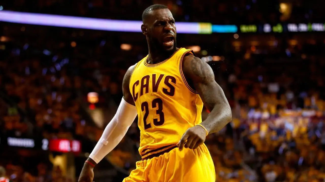 LeBronJames01