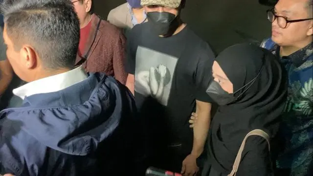 Akur dan Mesra, Ini 7 Momen Lesti dan Rizky Billar Dipanggil Penyidik