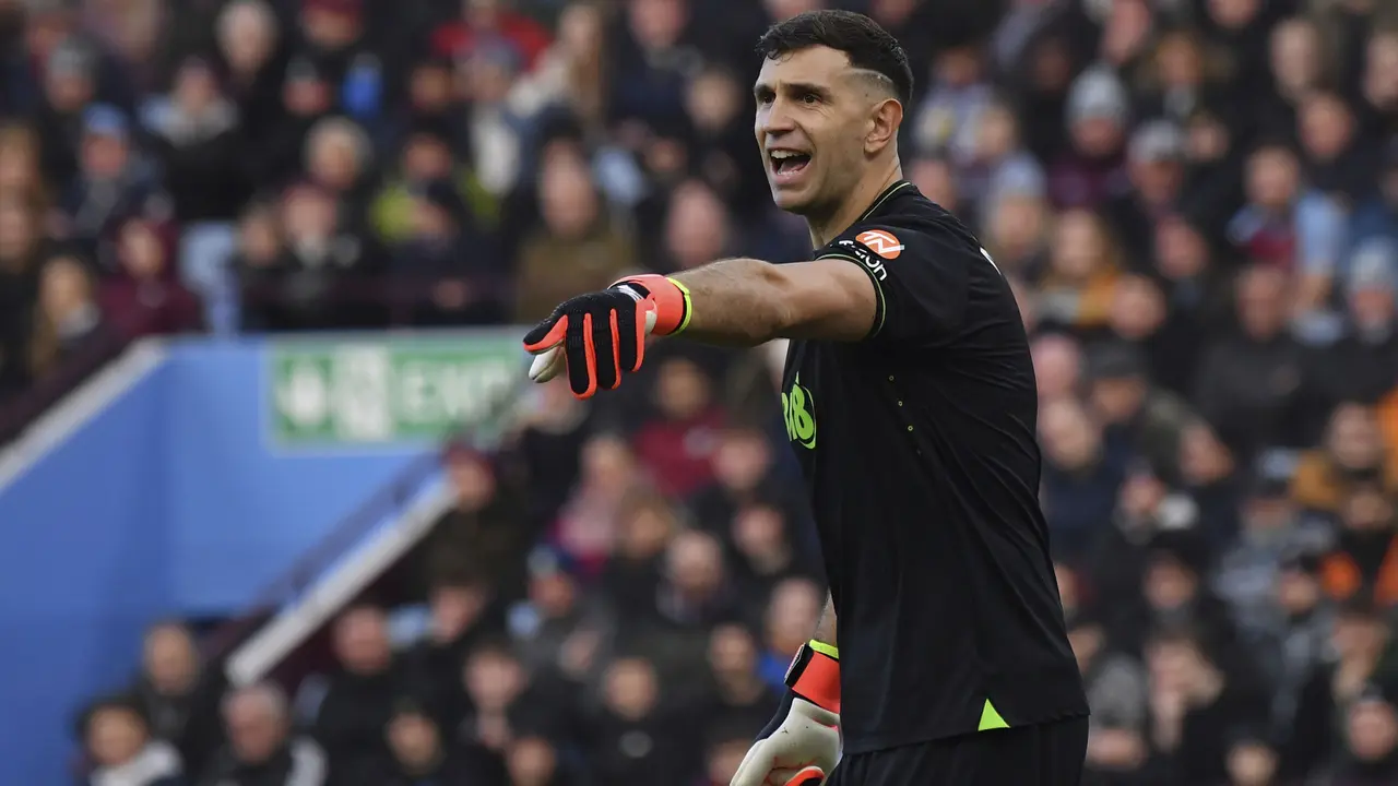 Emiliano Martinez - Aston Villa