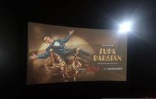 Eksplorasi Komedi Ernest Prakasa dalam Film Lupa Daratan: Vino G. Bastian Hadapi Krisis Akting