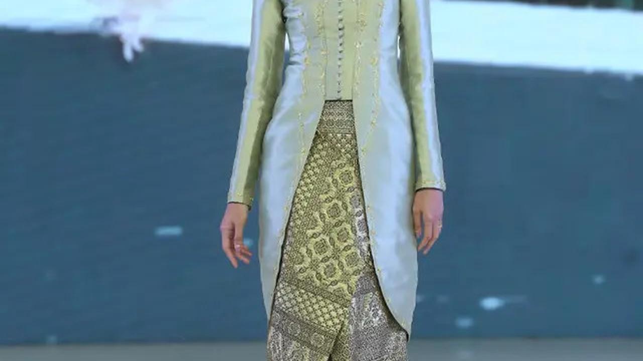 Tampil Menarik dengan Kebaya Aksen Kancing Depan, dari Azizah Salsha hingga Mikha Tambayong
