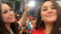 Kisruh ibu dan anak, Anisa Bahar dan Juwita Bahar makin runyam. Bahkan, beberapa waktu lalu, Anisa sudah tak lagi menganggap Juwita sebagai anak. (Instagram/juwitatofhany11)