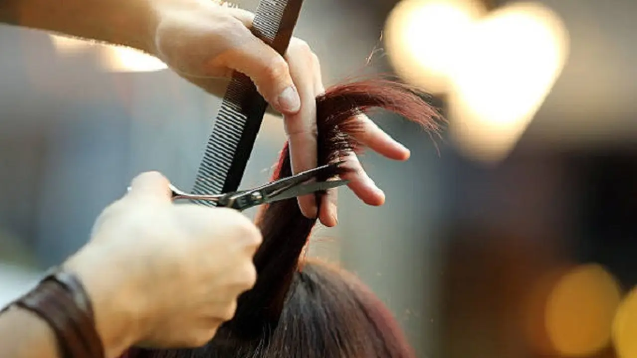 Ilustrasi Potong Rambut