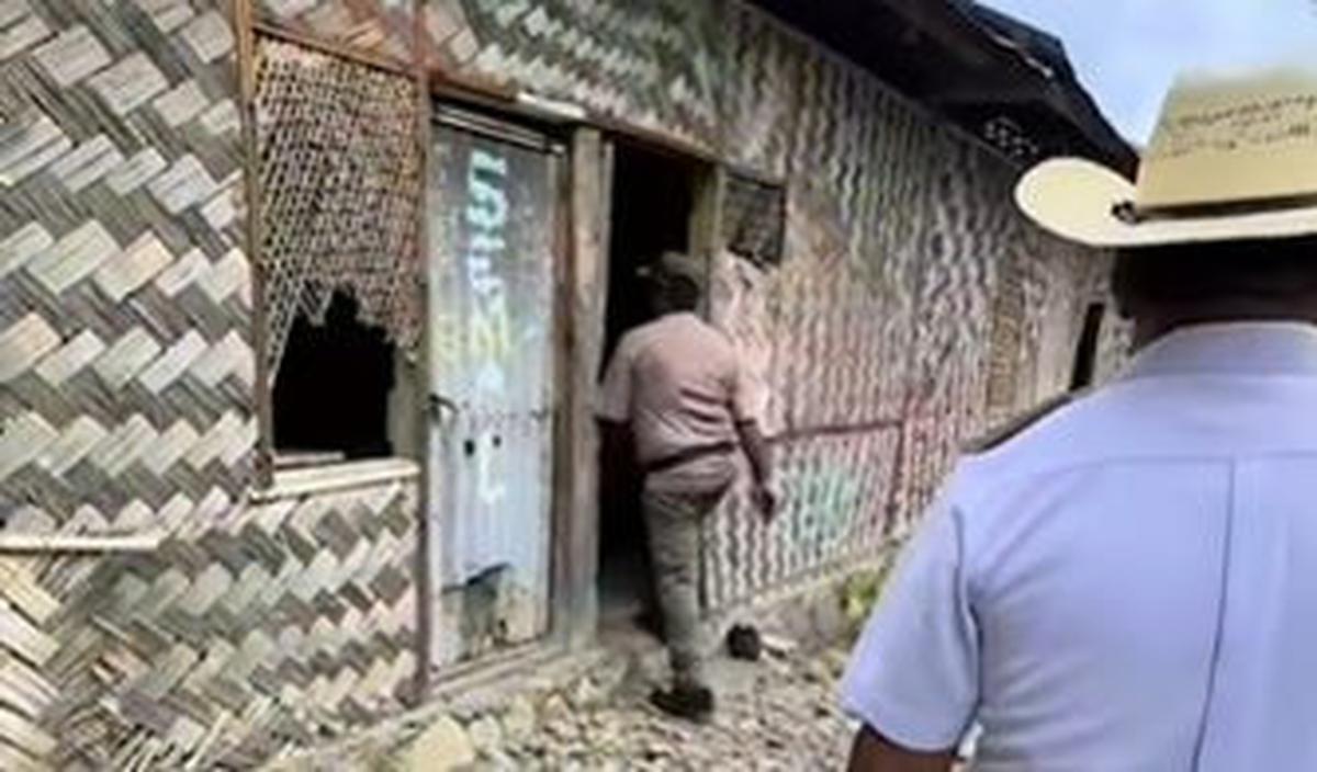 <b>Pj Bupati Alor Tinjau Sekolah Memprihatinkan</b><br>