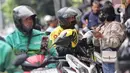 Sebelumnya, diberitakan bahwa pemerintah melalui Kementerian Perhubungan (Kemenhub) berencana menaikkan tarif ojek online (ojol) atau daring sebesar 8 hingga 15 persen. (Liputan6.com/Angga Yuniar)
