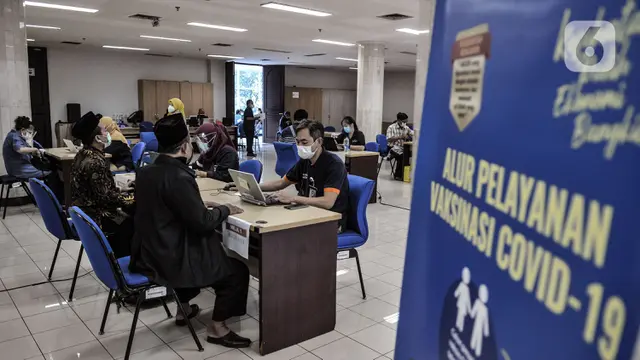 Tokoh Lintas Agama di Jakarta Utara Terima Vaksinasi Covid-19