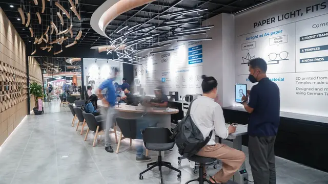 Kacamata dengan Teknologi Teranyar, Scan Wajah 3D Hingga Perakitan Kurang dari 1 Jam
