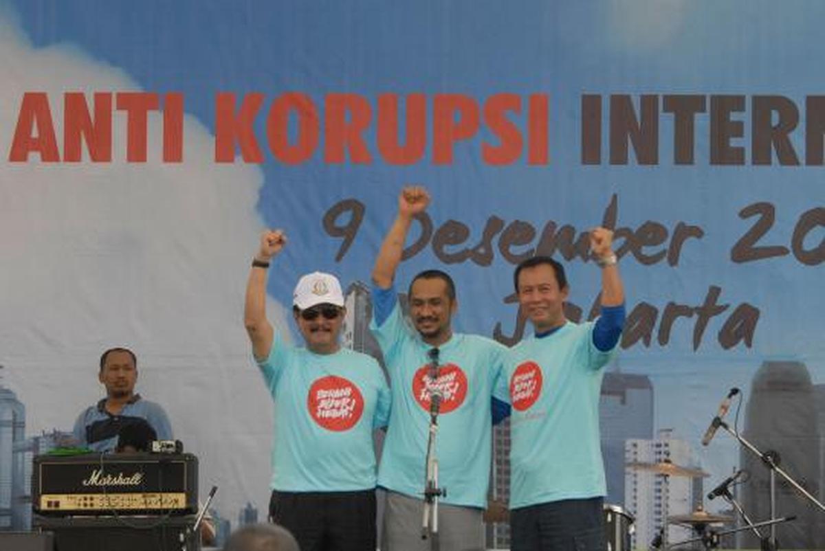 Para pejabat peringati Hari Antikorupsi Dunia di Monas