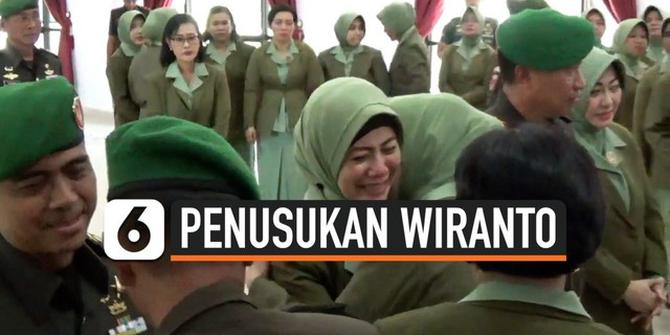 VIDEO: Istri Mantan Dandim Kendari Menangis Saat Sertijab