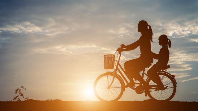 Ilustrasi ibu dan anak