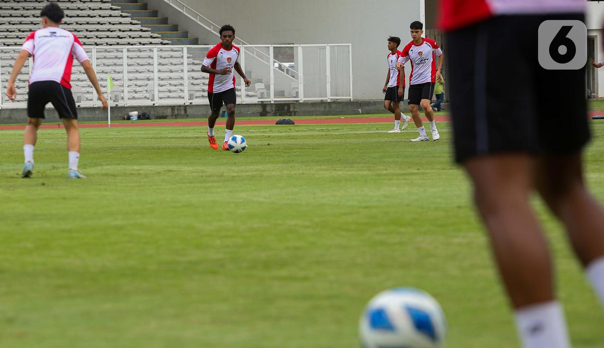 Untuk diketahui, sebelum bertolak ke China, Timnas Indonesia U-20 menjalani tiga laga uji coba internasional di Sidoarjo, Jawa Timur, pada 24-30 Januari 2025. (Liputan6.com/Angga Yuniar)