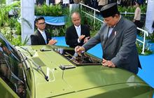 Bangganya Prabowo Luncurkan 'Pandu', Mobil Taktis Canggih Berdaya Listrik Buatan Pindad