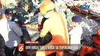 Data korban diperkirakan masih akan terus bertambah mengingat proses evakuasi terhadap korban yang diduga tertimbun reruntuhan bangunan masih berlangsung.
