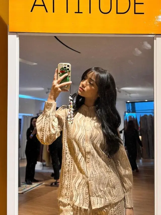 8 Inspirasi Baju Lace Mewah untuk Lebaran dari Nikita Willy, Azizah Salsha, hingga Syifa Hadju