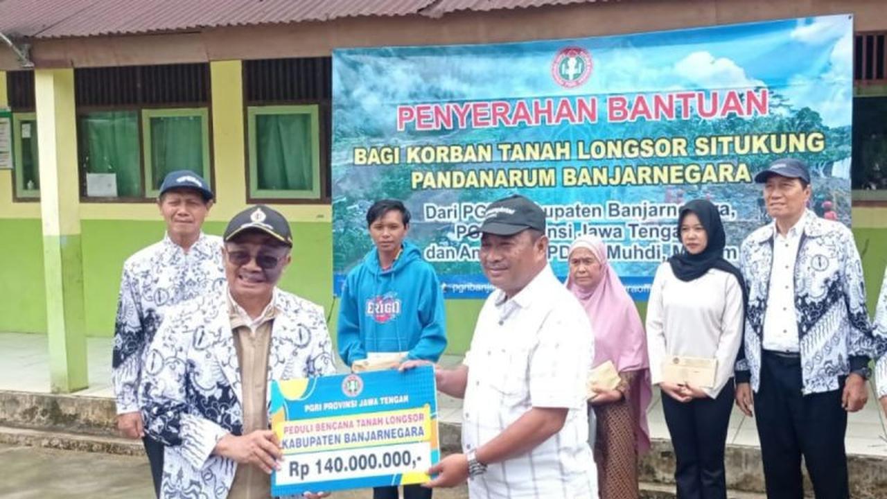 Solidaritas Tanpa Batas: PGRI Jateng Salurkan Bantuan Rp140 Juta untuk Penyintas Longsor Banjarnegara