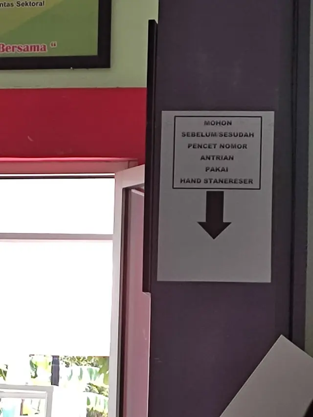 6 Tulisan Hand Sanitizer Ini Bikin Ngakak, Ada yang Lokasinya di Puskesmas
