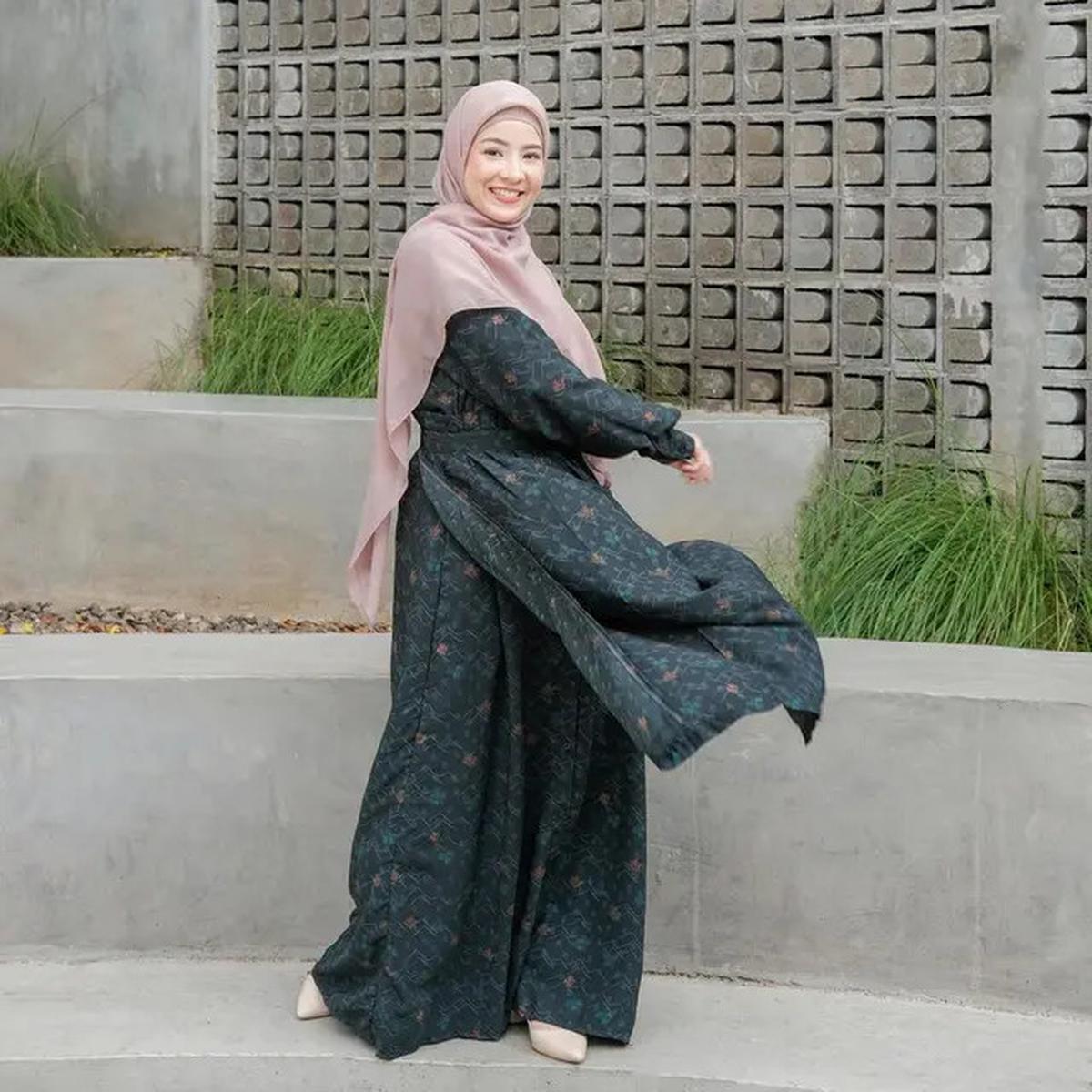Rambut Bukan Aurat? Ini Penjelasan Gus Baha