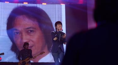 Kolaborasi Apik D Masiv Chrisye Dan Maizura Di Selamat Jalan Kekasih News Entertainment Fimela Com