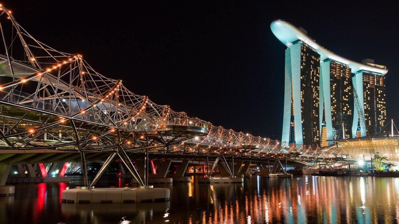 Helix Bridge, Jembatan Unik Berdesain DNA Pertama di Dunia