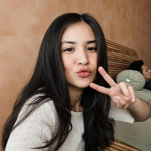 Insecure dengan Penampilannya, Ini 6 Potret Terbaru Putri Titian Sering Dipuji Bak Gadis