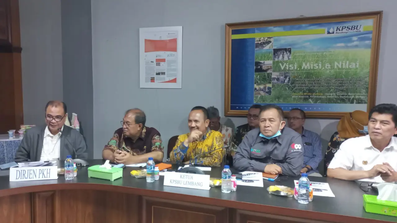 Komisi IV DPR dan Kementan Pantau Penggantian Ternak Akibat PMK di Jabar