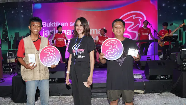 Kemeriahan Roaring Night di Pangkalpinang Persembahan Jaringan Hemat dan Cepat Tri