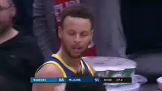 Berita video game recap NBA 2017-2018 antara Golden State Warriors melawan New Orleans Pelicans dengan skor 125-115.