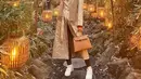 Kenakan winter coat dan beanie kala berlibur di Korea, visual Raline Shah dipuji mirip Lisa Blackpink. @ralineshah.