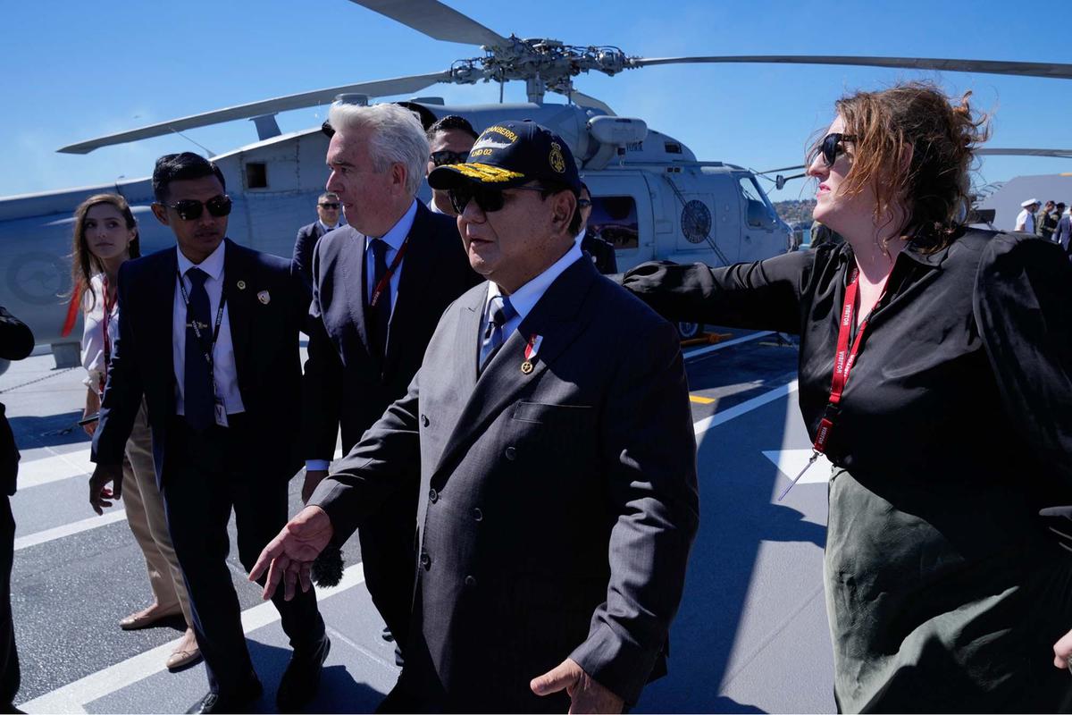 FOTO: Di Atas Kapal Induk HMAS Canberra, Prabowo dan Albanese Resmikan Era Baru Hubungan Strategis Indonesia–Australia