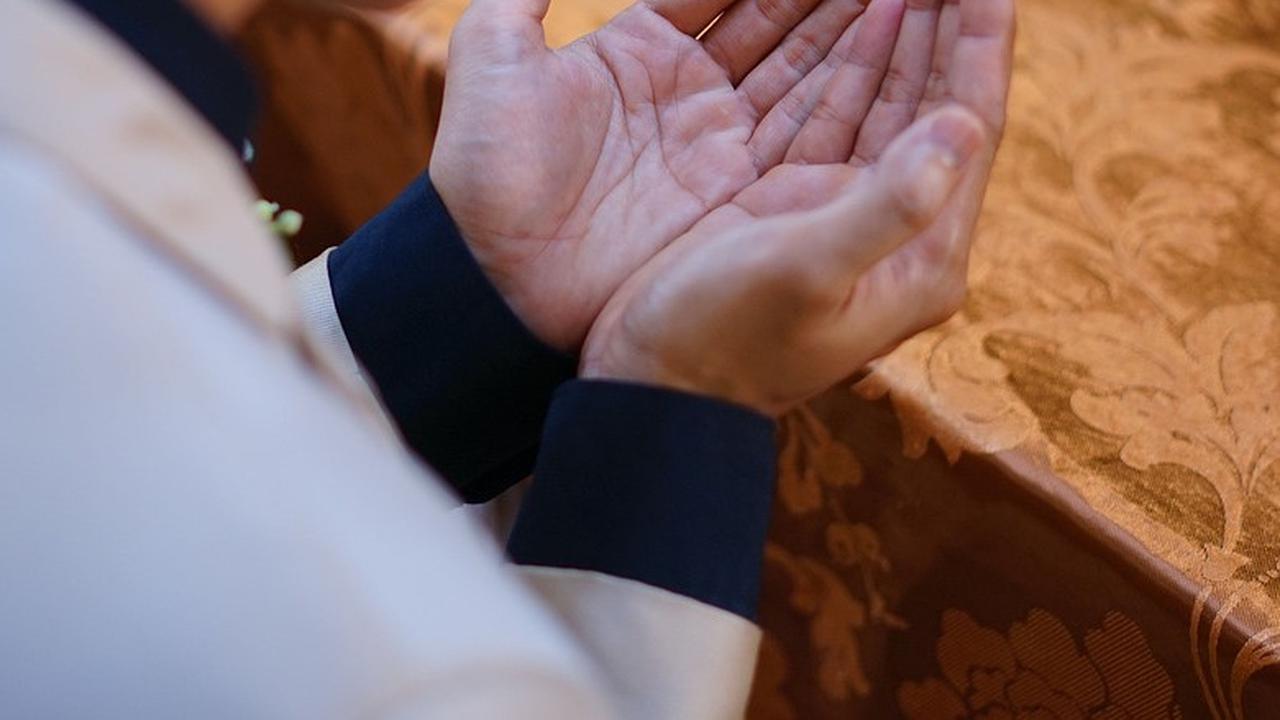 Tata Cara Sholat Hajat Lengkap dengan Doanya, Perlu Diketahui