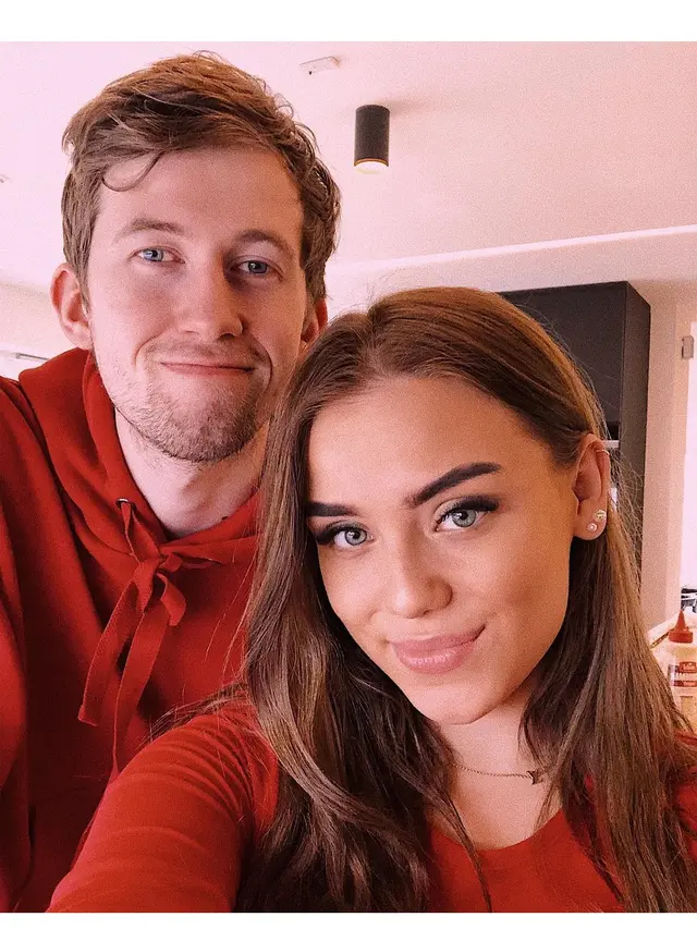 Momen Kebersamaan Alan Walker dan Kekasih yang Selalu Romantis