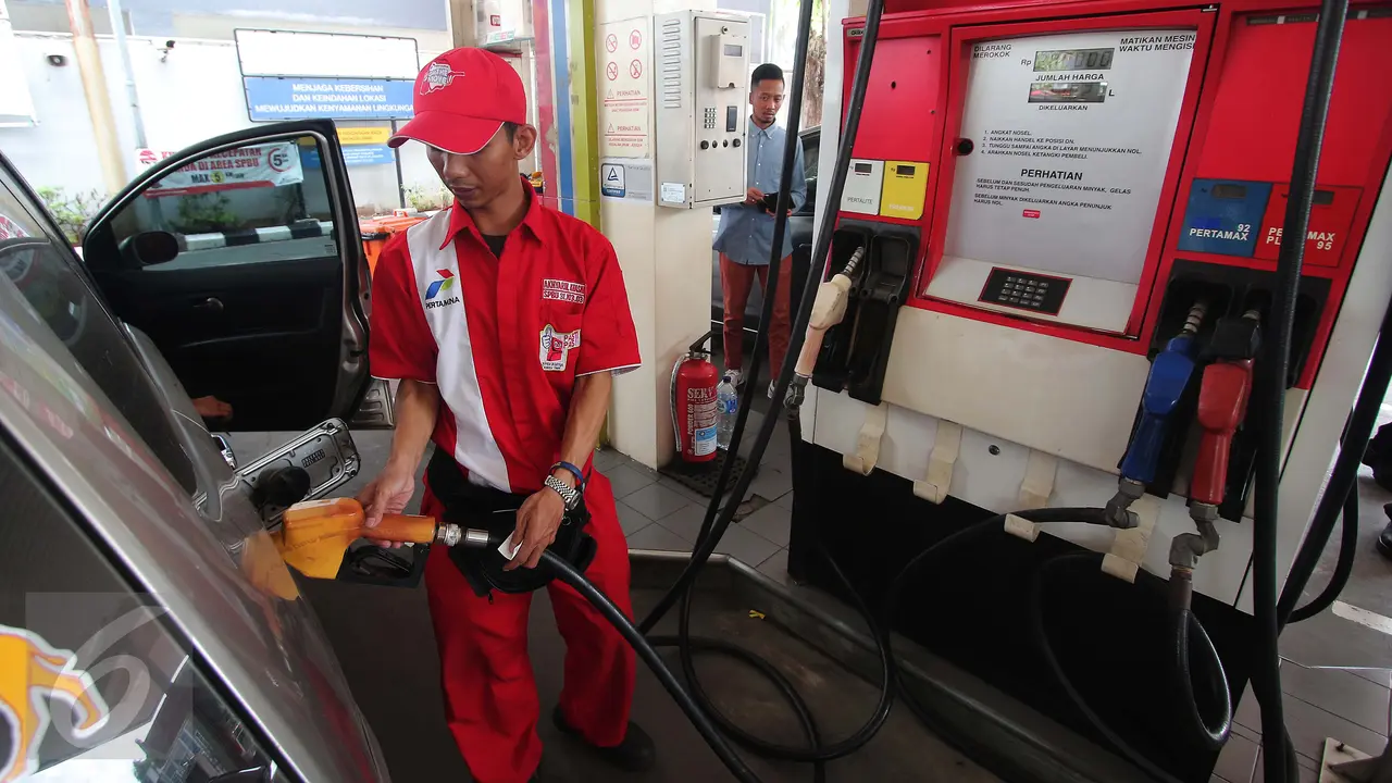20151224-Jelang awal tahun 2016, Pemerintah Akan Turunkan Harga BBM