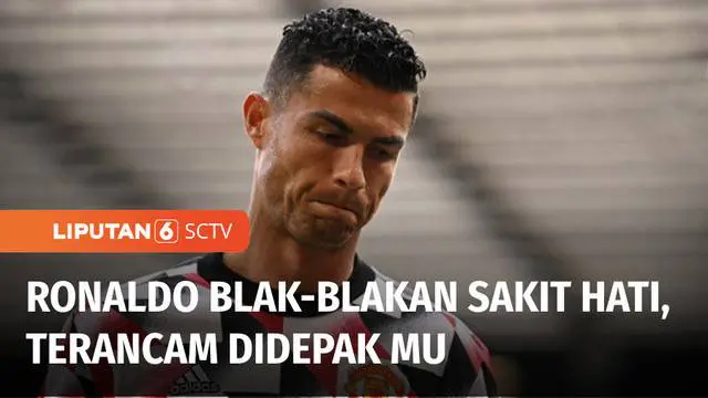 Jelang Piala Dunia, mega bintang Portugal Cristiano Ronaldo membuat gempar jagad sepak bola dunia. Pasalnya Ronaldo meluapkan kekesalannya kepada klubnya Manchester United. Akibatnya, CR7 terancam didepak dari Old Trafford.