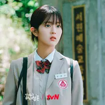 Shin Eun Soo dalam drakor Twinkling Watermelon. (tvN via Soompi)