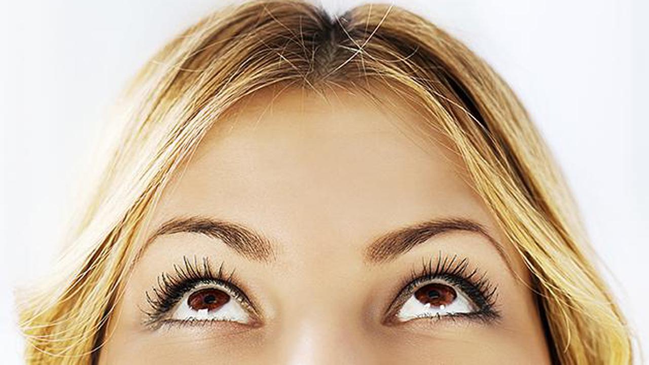 Wanita AS Sedang 'Keranjingan' Transplantasi Alis