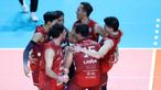 Jakarta LavAni Livin' Transmedia mengikuti langkah juara bertahan Jakarta Bhayangkara Presisi selangkah lagi menjuarai putaran pertama Final Four Proliga 2026, setelah menaklukan Surabaya Samator 3-1 (23-25, 25-15, 25-16, 25-13) di Jawapos Arena Surabaya, Minggu (5/4/2026). (Dok. PBVSI)