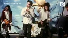 Bagi yang besar di era 90an pasti kenal dengan 4 lagu ini. Tak terasa, keempat lagu hits ini sudah berusia 25 tahun sejak dirilis.