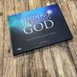 Penulis Alwin Arifin merilis sebuah buku berjudul Finding The Almighty God: Mencari Tuhan Melalui Science (https://www.instagram.com/p/CcO3GVMvmzP/)