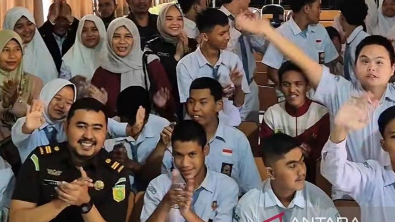 Kejari Bogor Gencarkan Pencegahan Pelanggaran Hukum Usia Dini Melalui Program Jaksa Masuk Sekolah
