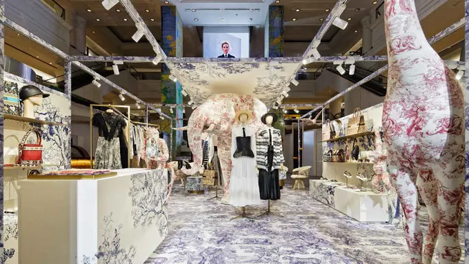 Paduan Tradisi Menjadi Tema Menarik untuk Pop Up Dior di Plaza Indonesia