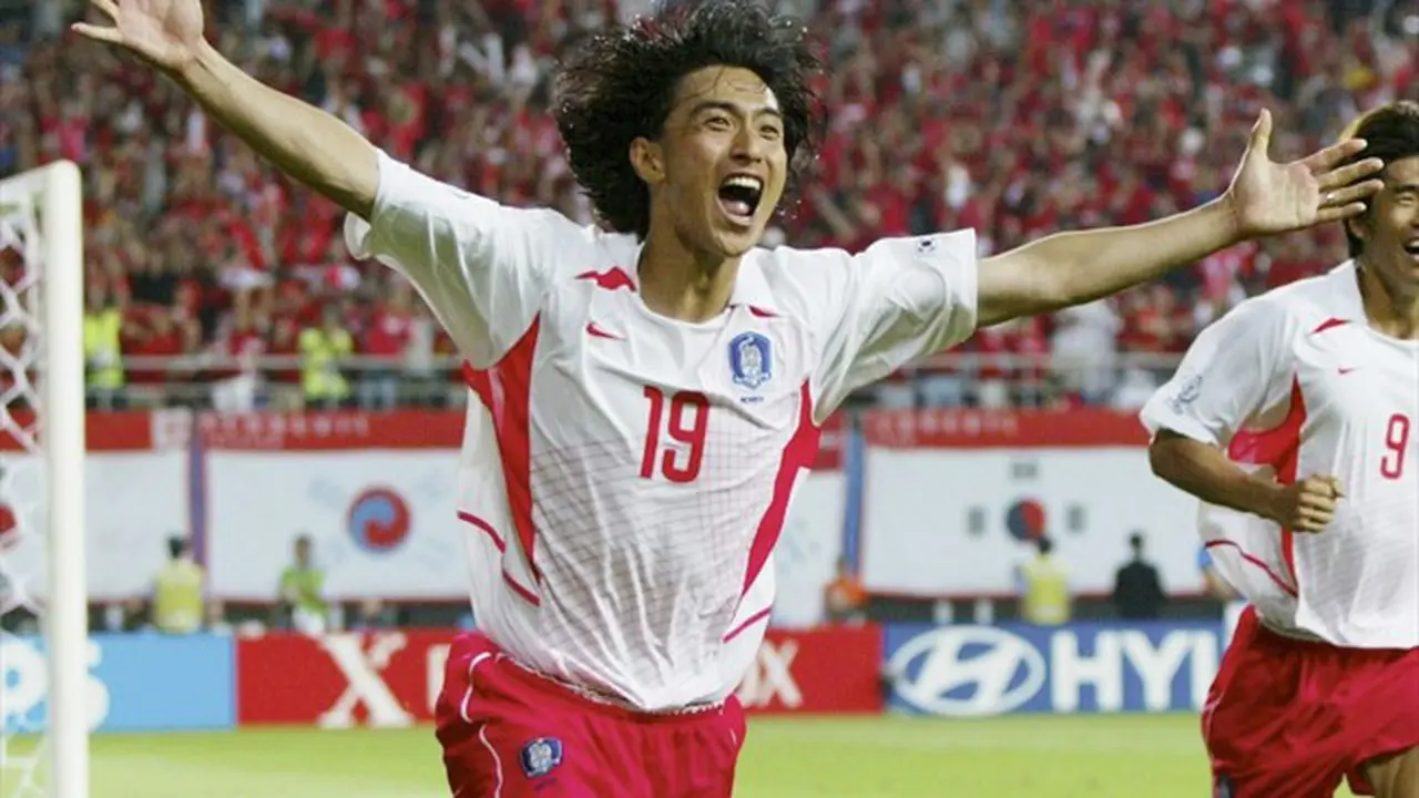Deretan Pemain Asia Yang Menghebohkan Jagad Sepak Bola