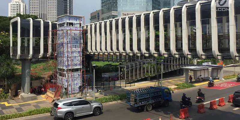 Pembangunan Lift JPO Jalan Sudirman Ditaget Rampung Akhir Mei 2019