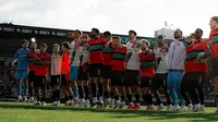 Calvin Verdonk (ketiga dari kanan) merayakan kemenangan NEC Nijmegen atas Excelsior di pekan pertama Eredivisie 2025/2026. (Dok. NEC Nijmegen).