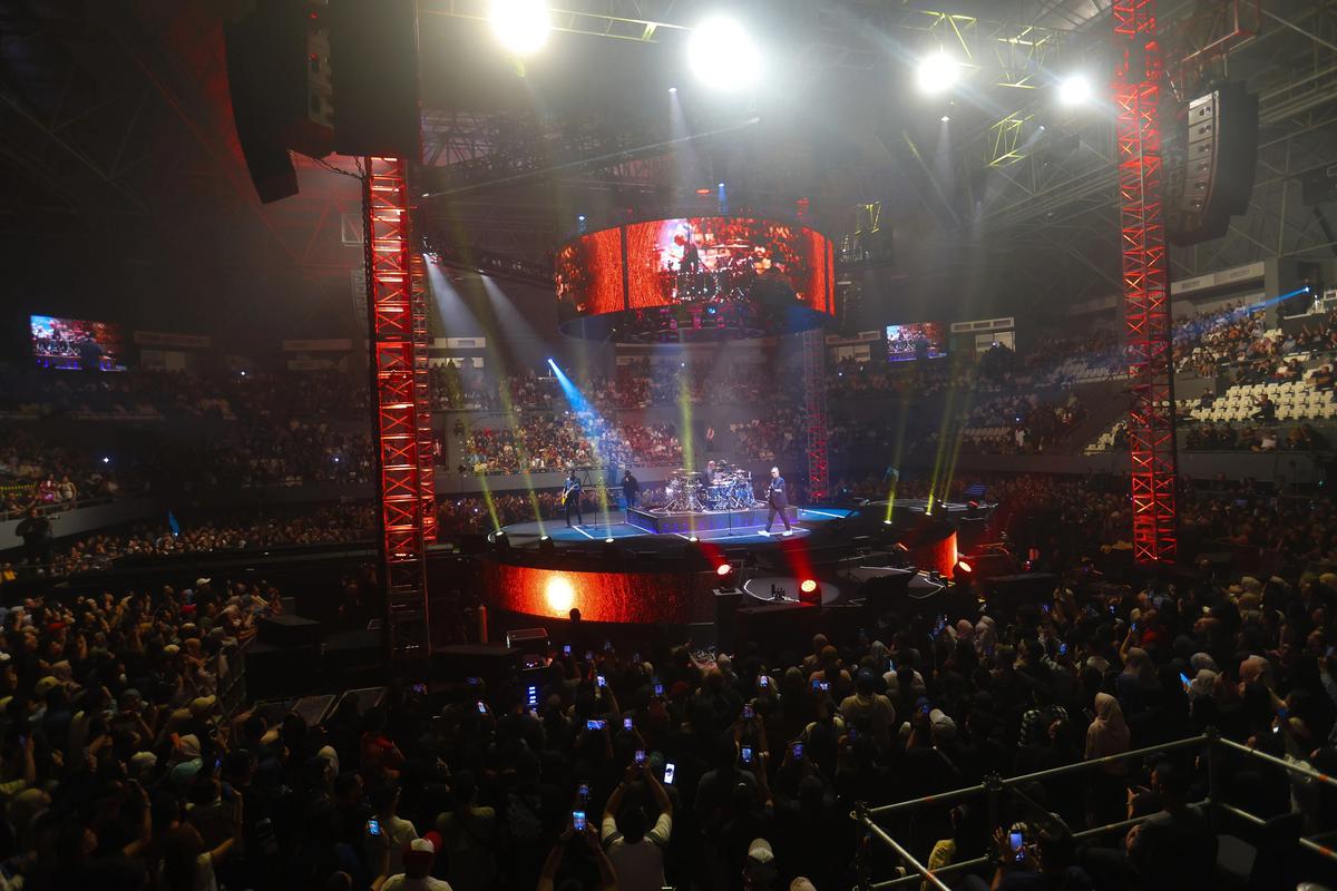 FOTO: Padi Reborn Rayakan 28 Tahun Perjalanan Musik Lewat Konser Dua Delapan di Senayan